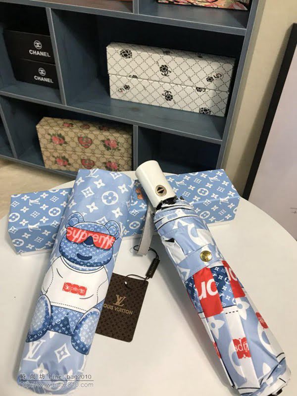 LV路易威登傘 年度最火爆 時尚單品 supremeX LV 聯名款 晴雨傘 防曬隔熱 防紫外線  zm1049